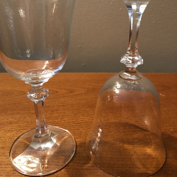 Set of 2 Pristine Crystal Long Stemmed Wine Glasses, Water Goblets 7 1/4" Flared - Picture 5 of 8
